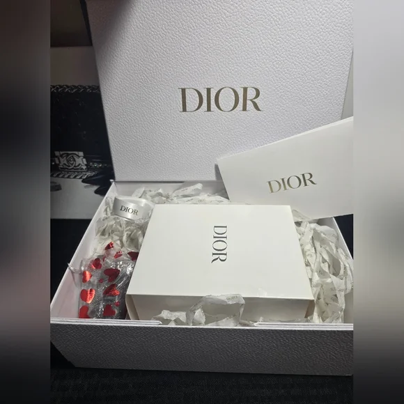 Dior White and Red Women's Bag - Picture 16 of 16